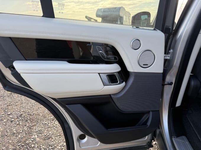 2025 Land Rover Range Rover