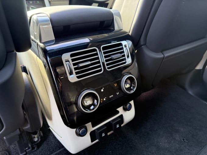 2025 Land Rover Range Rover