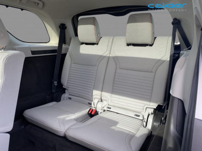 2025 Land Rover Discovery