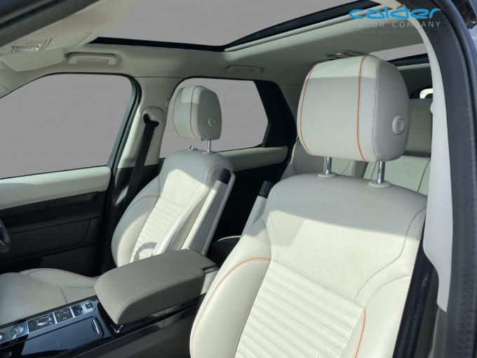 2025 Land Rover Discovery