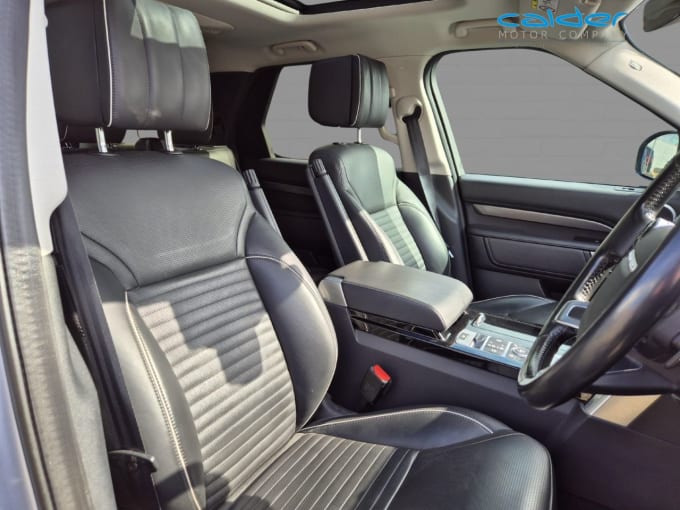 2025 Land Rover Discovery