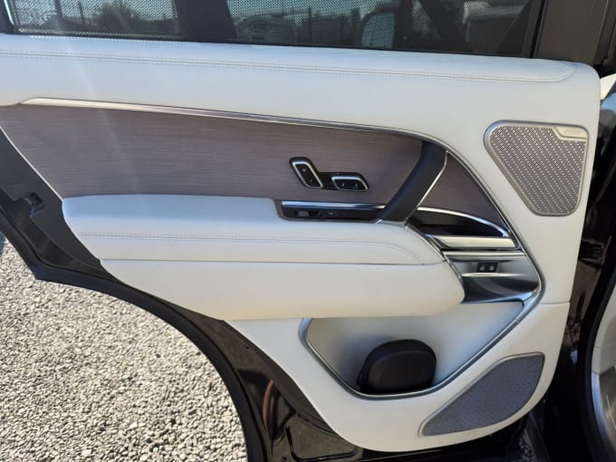 2025 Land Rover Range Rover