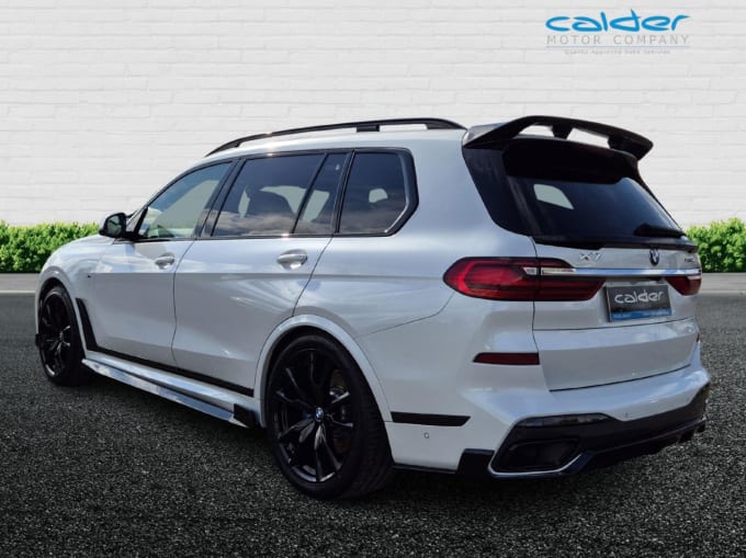 2025 BMW X7