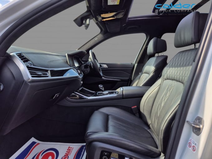 2025 BMW X7