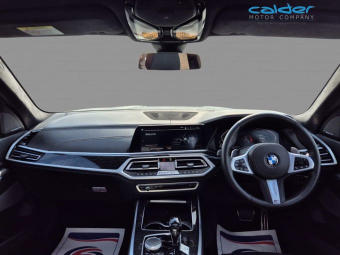 2025 BMW X7