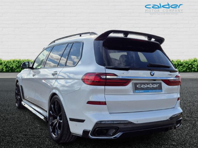 2025 BMW X7