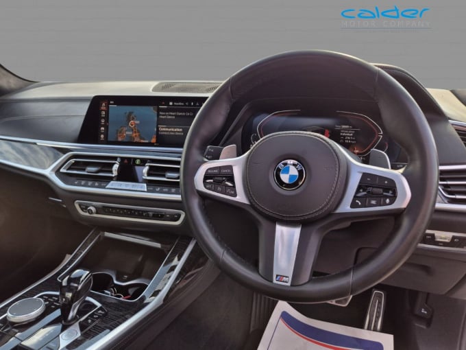 2025 BMW X7