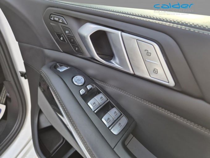 2025 BMW X7
