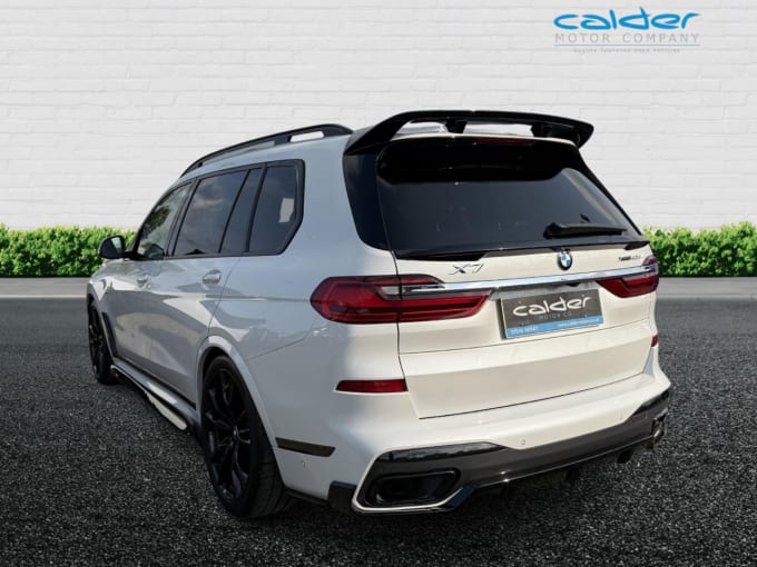 2025 BMW X7
