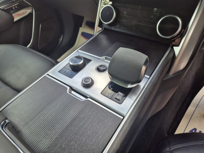 2025 Land Rover Range Rover
