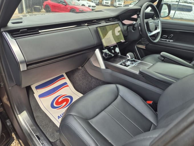 2025 Land Rover Range Rover