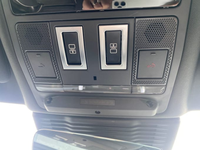 2025 Land Rover Discovery