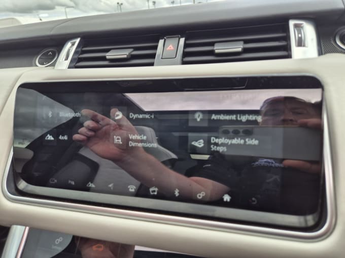 2025 Land Rover Range Rover Sport