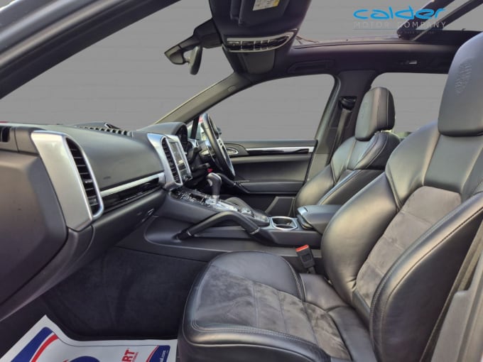 2025 Porsche Cayenne