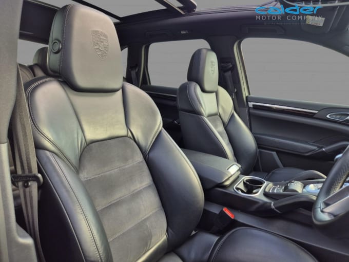 2025 Porsche Cayenne