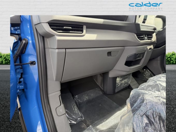 2025 Volkswagen Transporter