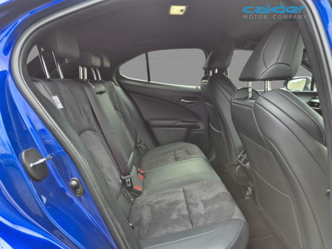 2025 Lexus Ux