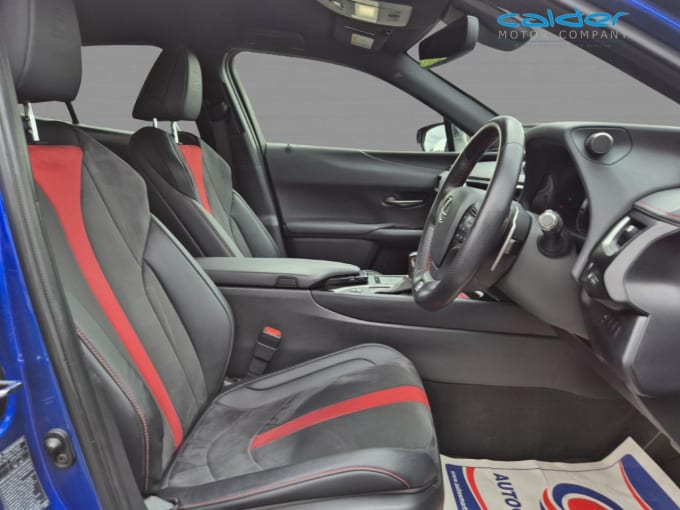 2025 Lexus Ux