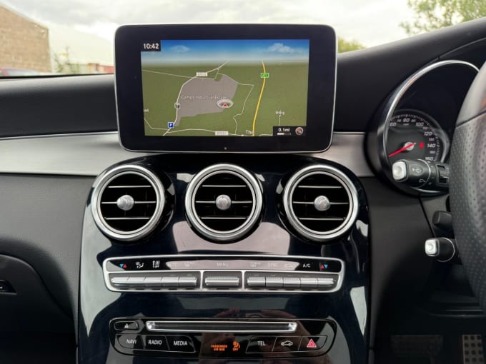 2025 Mercedes-benz Glc