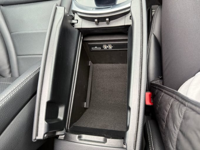 2025 Mercedes-benz Glc