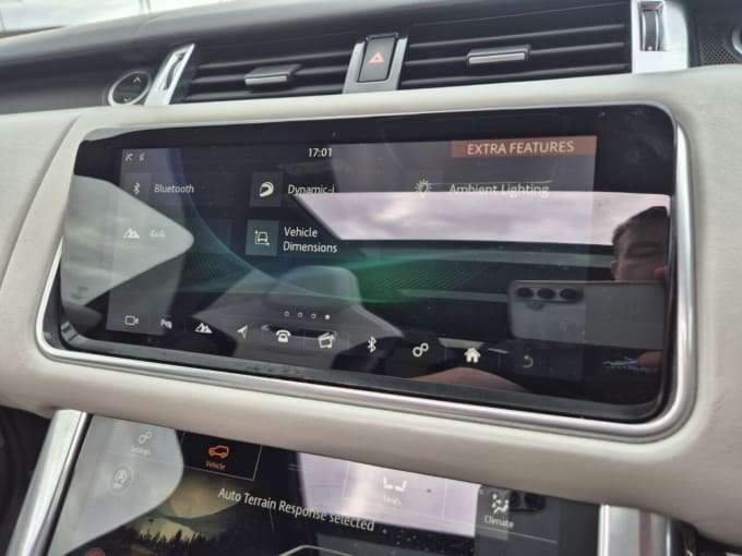 2025 Land Rover Range Rover Sport