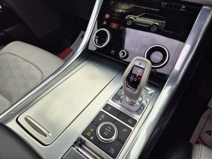 2025 Land Rover Range Rover Sport