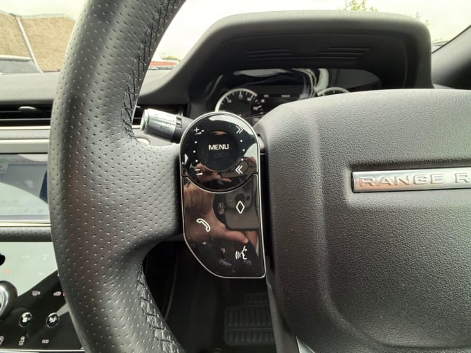 2025 Land Rover Range Rover Evoque