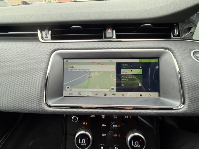 2025 Land Rover Range Rover Evoque