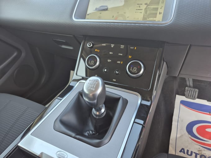 2025 Land Rover Range Rover Evoque