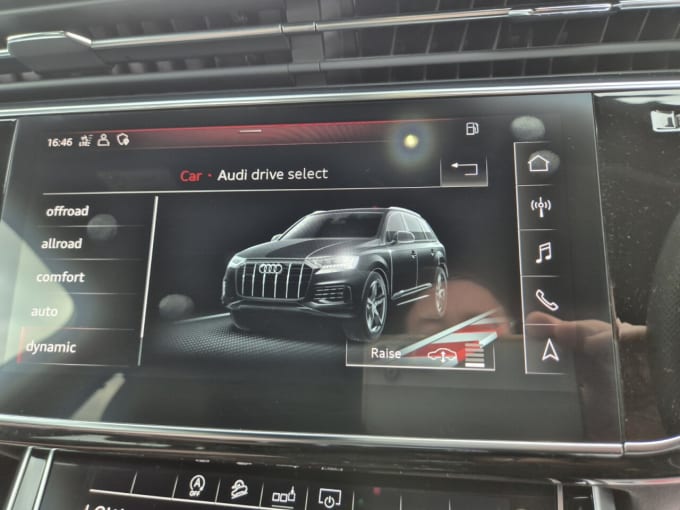 2025 Audi Q7