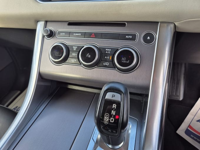 2025 Land Rover Range Rover Sport