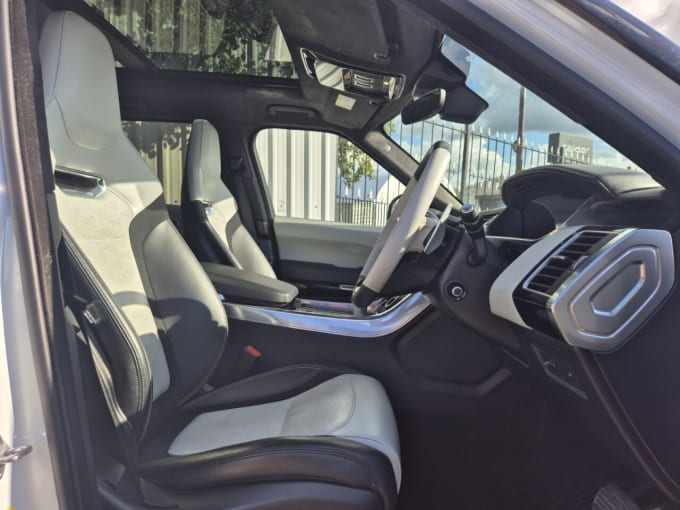 2025 Land Rover Range Rover Sport