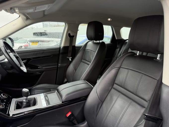 2025 Land Rover Range Rover Evoque
