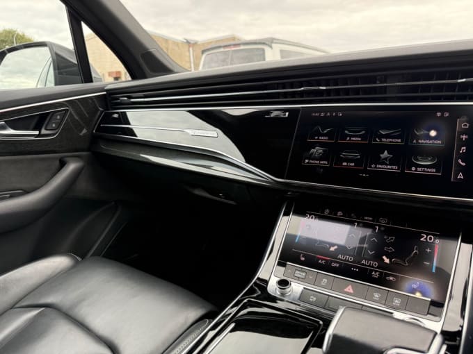 2021 Audi Q7