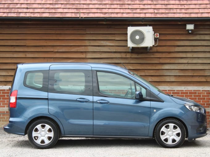 2024 Ford Tourneo Courier