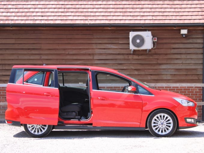 2024 Ford Grand C-max