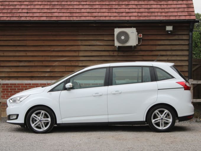 2024 Ford Grand C-max