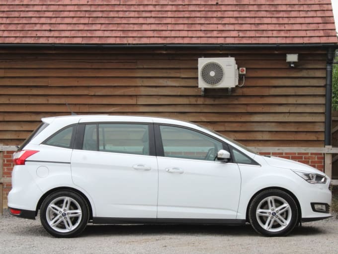 2024 Ford Grand C-max