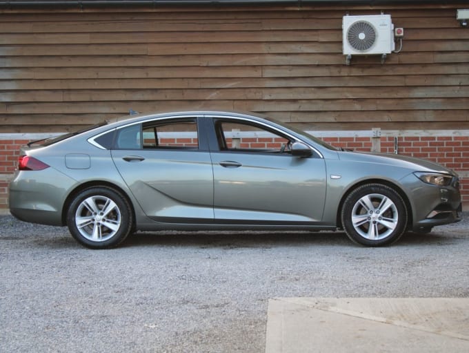 2019 Vauxhall Insignia