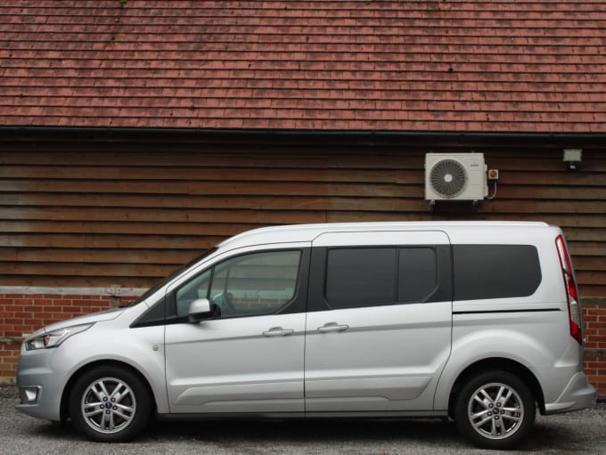 2024 Ford Grand Tourneo Connect