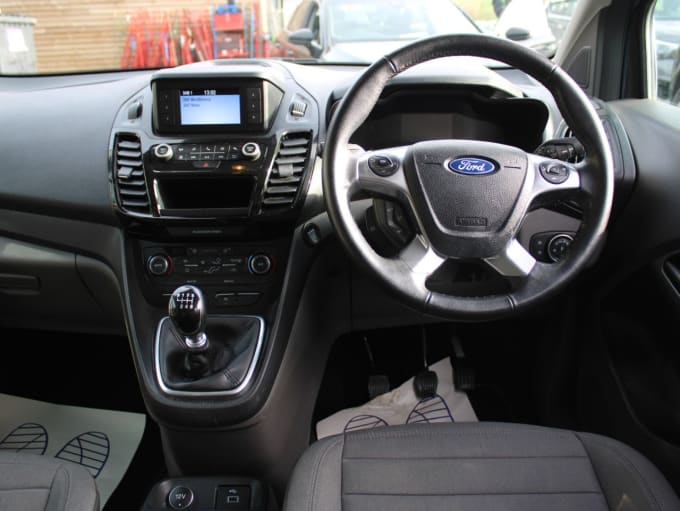 2025 Ford Grand Tourneo Connect