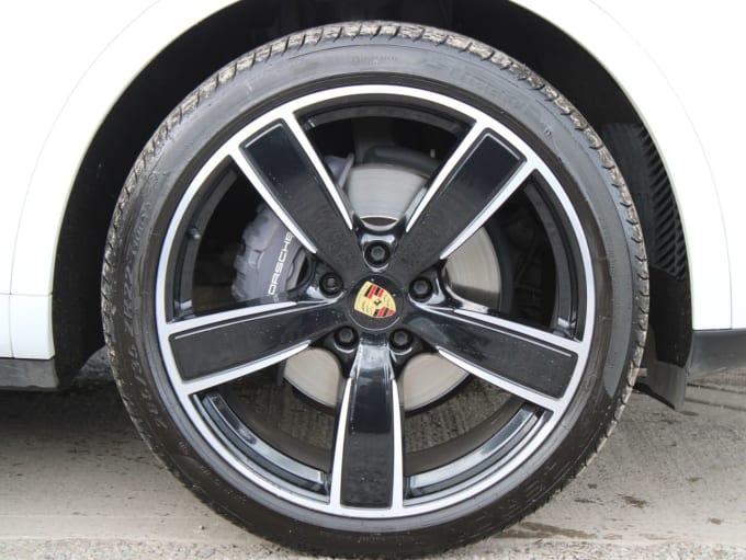 2025 Porsche Cayenne