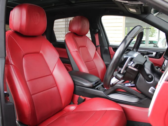 2025 Porsche Cayenne