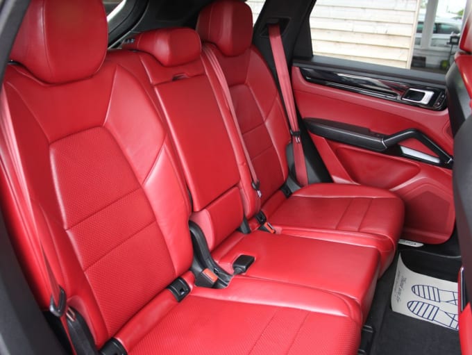 2025 Porsche Cayenne