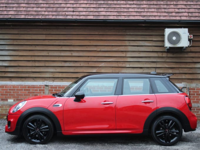 2025 Mini Hatch