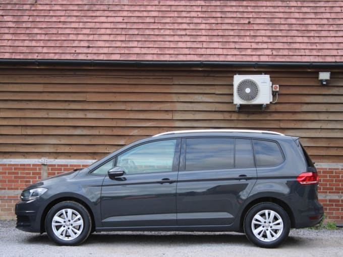 2025 Volkswagen Touran