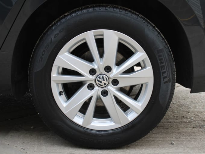 2025 Volkswagen Touran
