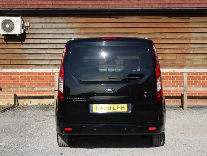 2025 Ford Grand Tourneo Connect