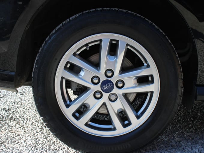 2025 Ford Grand Tourneo Connect