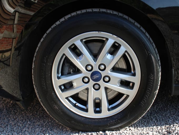 2025 Ford Grand Tourneo Connect